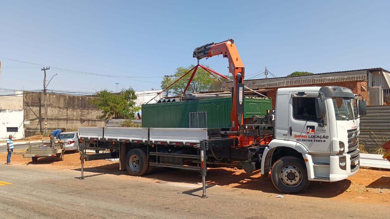 Operação de caminhão munck Ímpar Locações 02