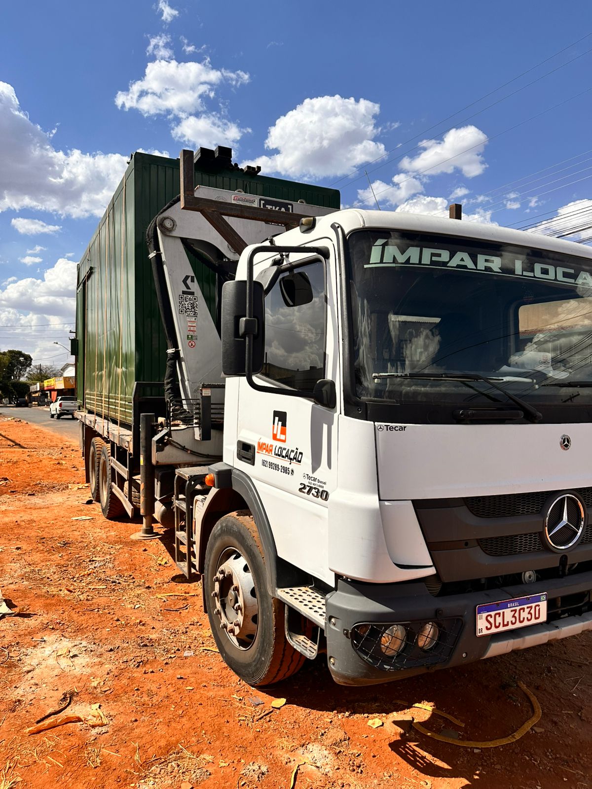 Operação de caminhão munck Ímpar Locações 07